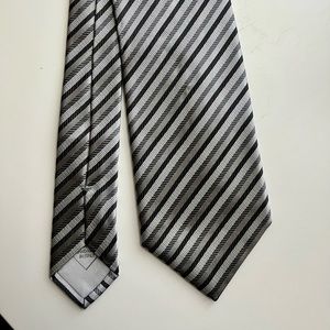 Men’s Silver Brioni Tie
